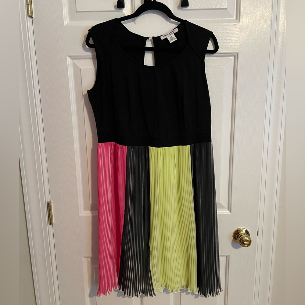 Modamix pleated dress 14w